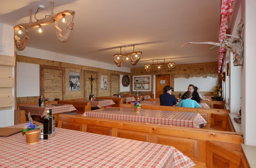 Rifugio Fronza Alle Coronelle - Koelner Huette Hotel Нова Леванте Екстериор снимка